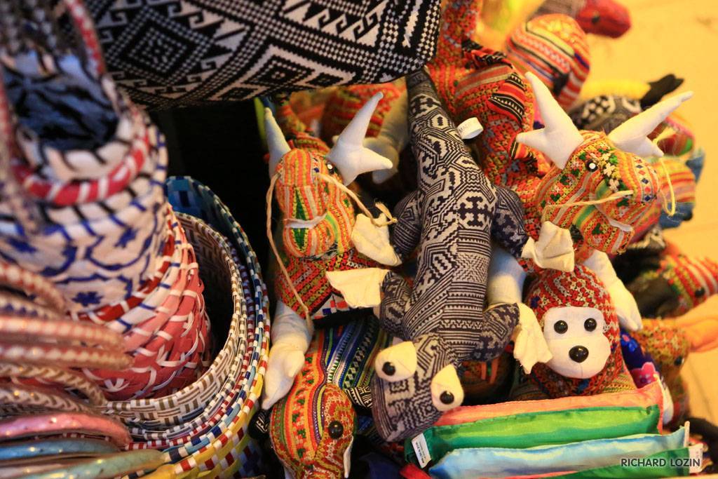 Что можно привезти из вьетнама. изделия из кожи, обувь, ткани...