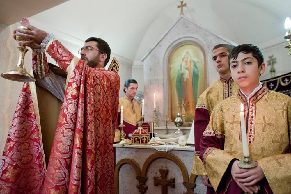 Армянская церковь. в чем разница между православием и армянским христианством? какая религия в армении? официальная религия: армения