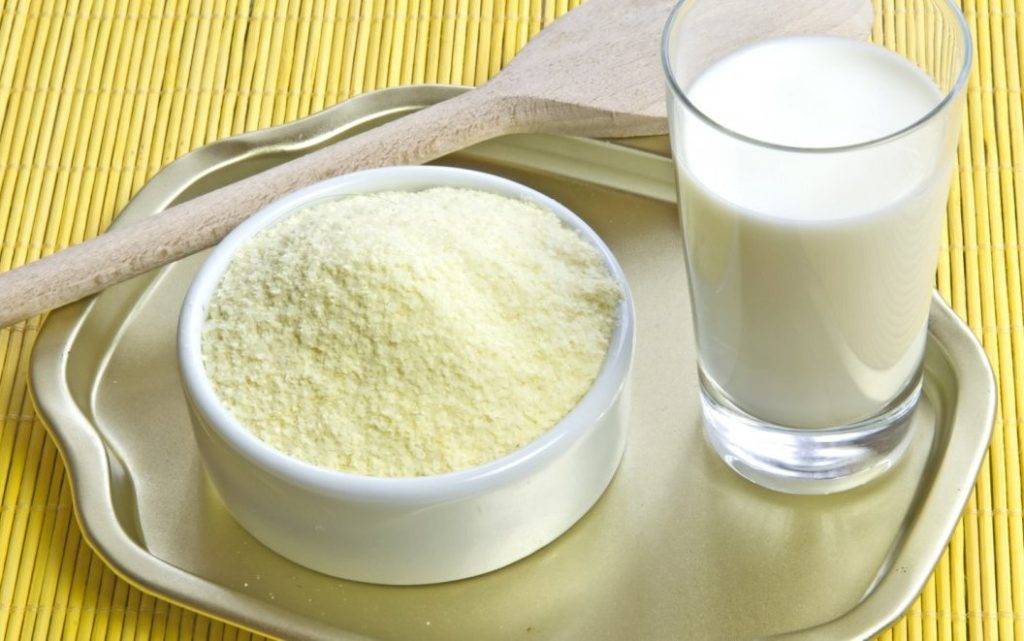 Порошок и восстановленное молоко.