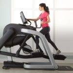 Занятия на орбитреке.