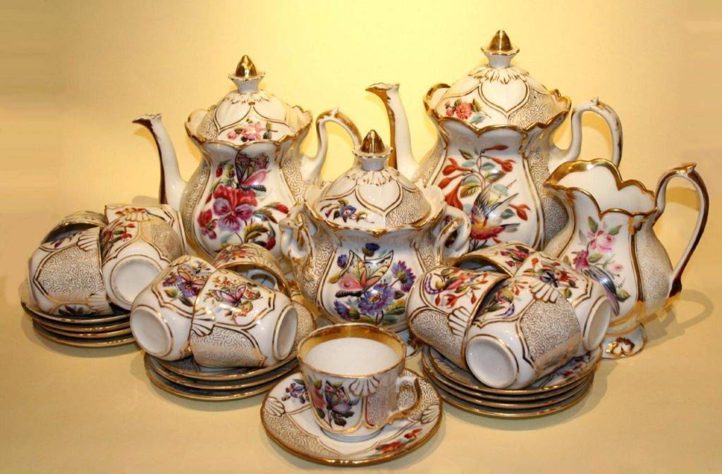 Сервиз из фарфора.