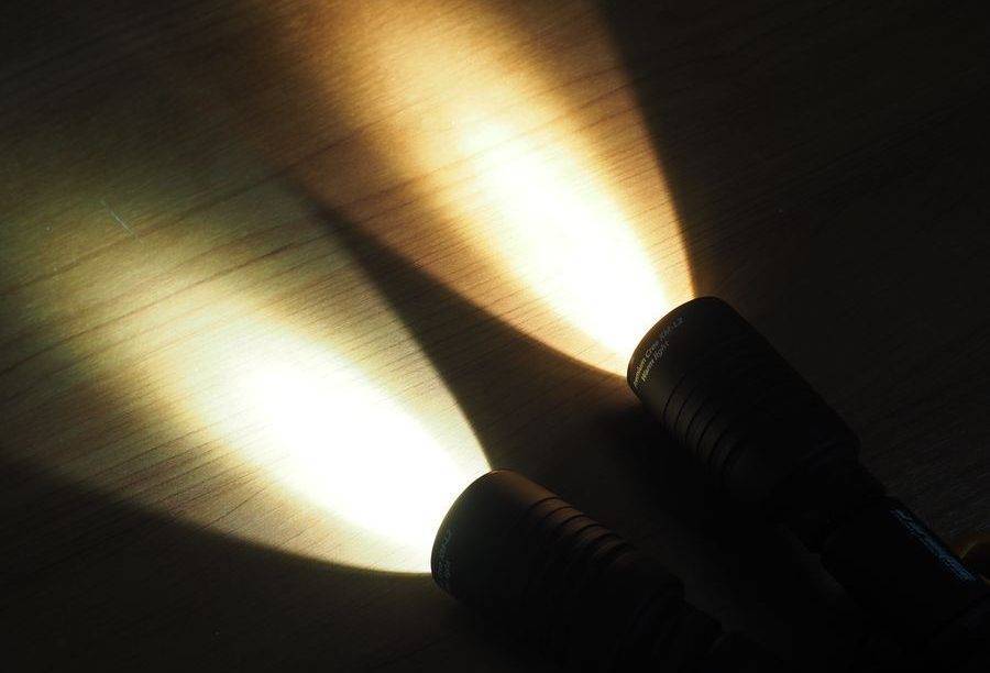 Холодный и тёплый свет.