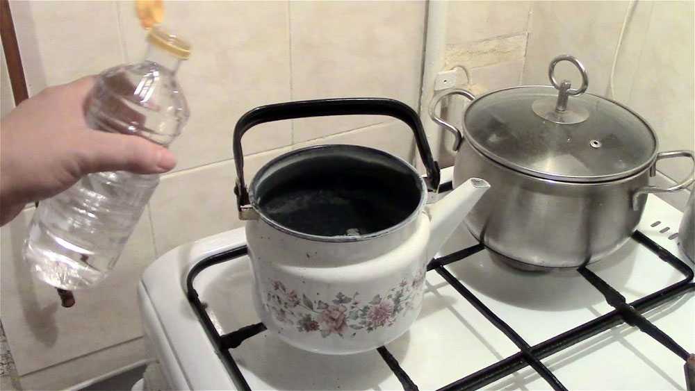 Как очистить чайник от накипи содой и другими средствами