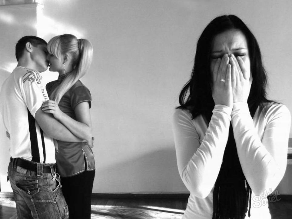 Чем отличается измена от предательства: описание и отличия, советы психологов