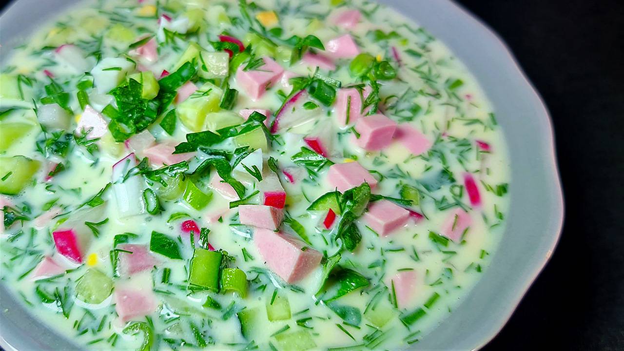 15 рецептов вкусной окрошки, которую можно готовить все лето